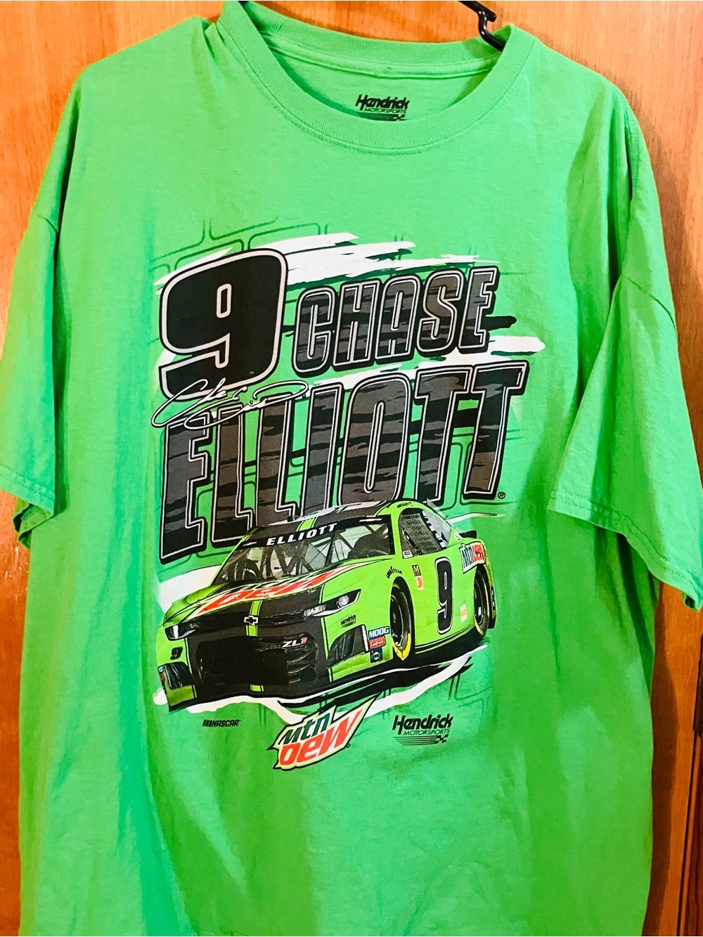 NASCAR Chase Elliott Mtn Dew Men’s XXL Green T-Shirt Hendrick Motorsports